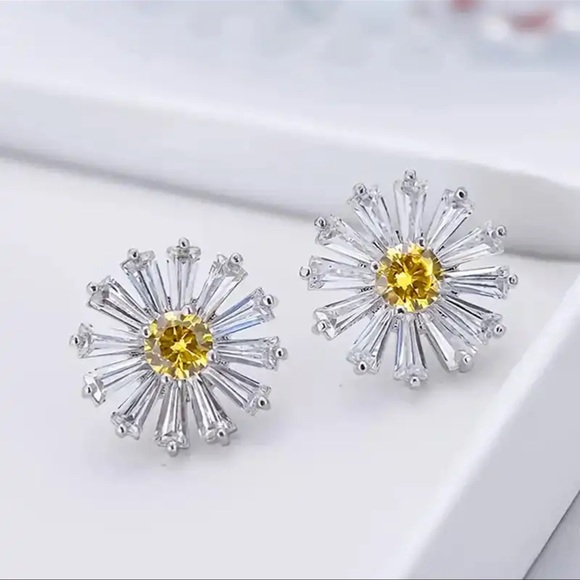 Swarovski Crystals Yellow & Silver Flower Earrings The Pissla - Picture 4 of 7